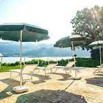 Cascina Tumas Orta 아파트