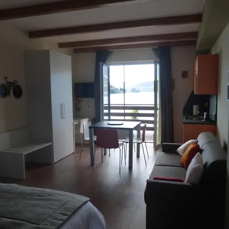 Cascina Tumas Orta Apartament